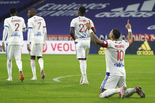 Depay scores 2 to send Lyon into 1st place in French league