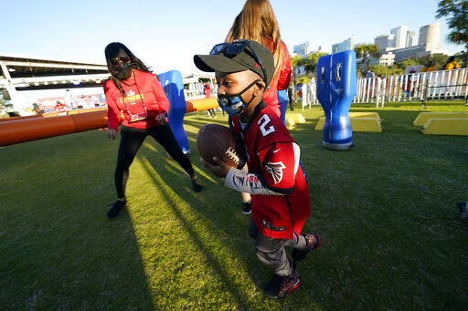 NFL scrambles to keep charitable Super Bowl events in Tampa