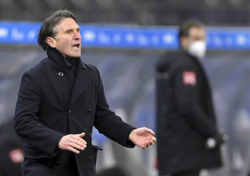 Hertha Berlin fires coach Labbadia, general manager