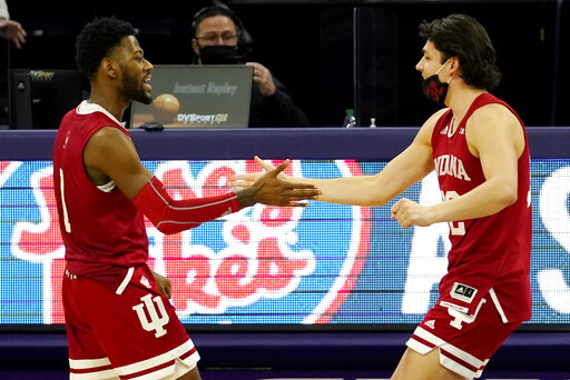 Indiana hands Northwestern 10th straight loss, 79-76 in 2OT