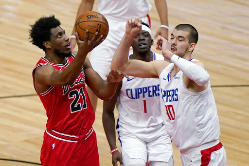 Leonard scores 33 as Clippers beat Bulls 125-106