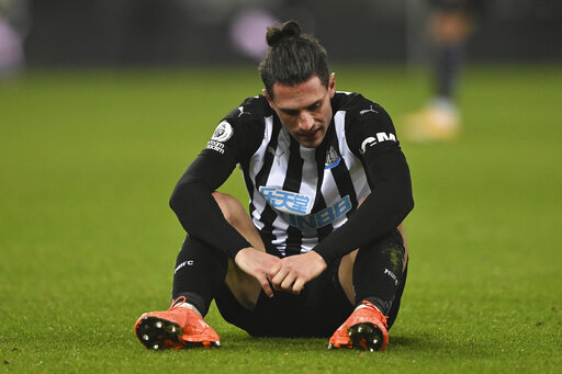 More misery for Bruce as Newcastle loses 2-1 to Leeds