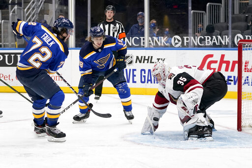Blues defeat Coyotes 4-3, extend winning streak to 4 games