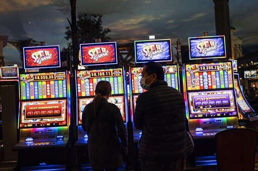 Report: Bad month ends bad year for Nevada casino winnings