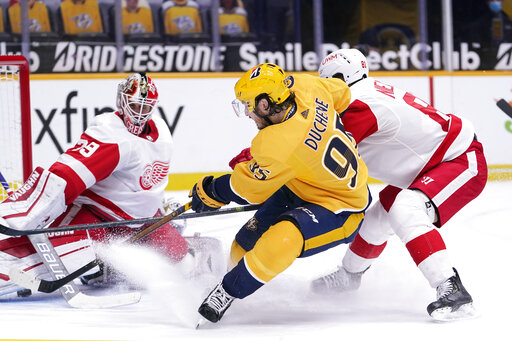 Fabbro's late goal lifts Predators over Red Wings, 3-2