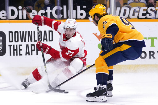 Glendenning has goal and 2 assists, Red Wings beat Predators